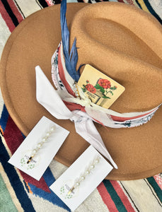Hat Pin - Gold