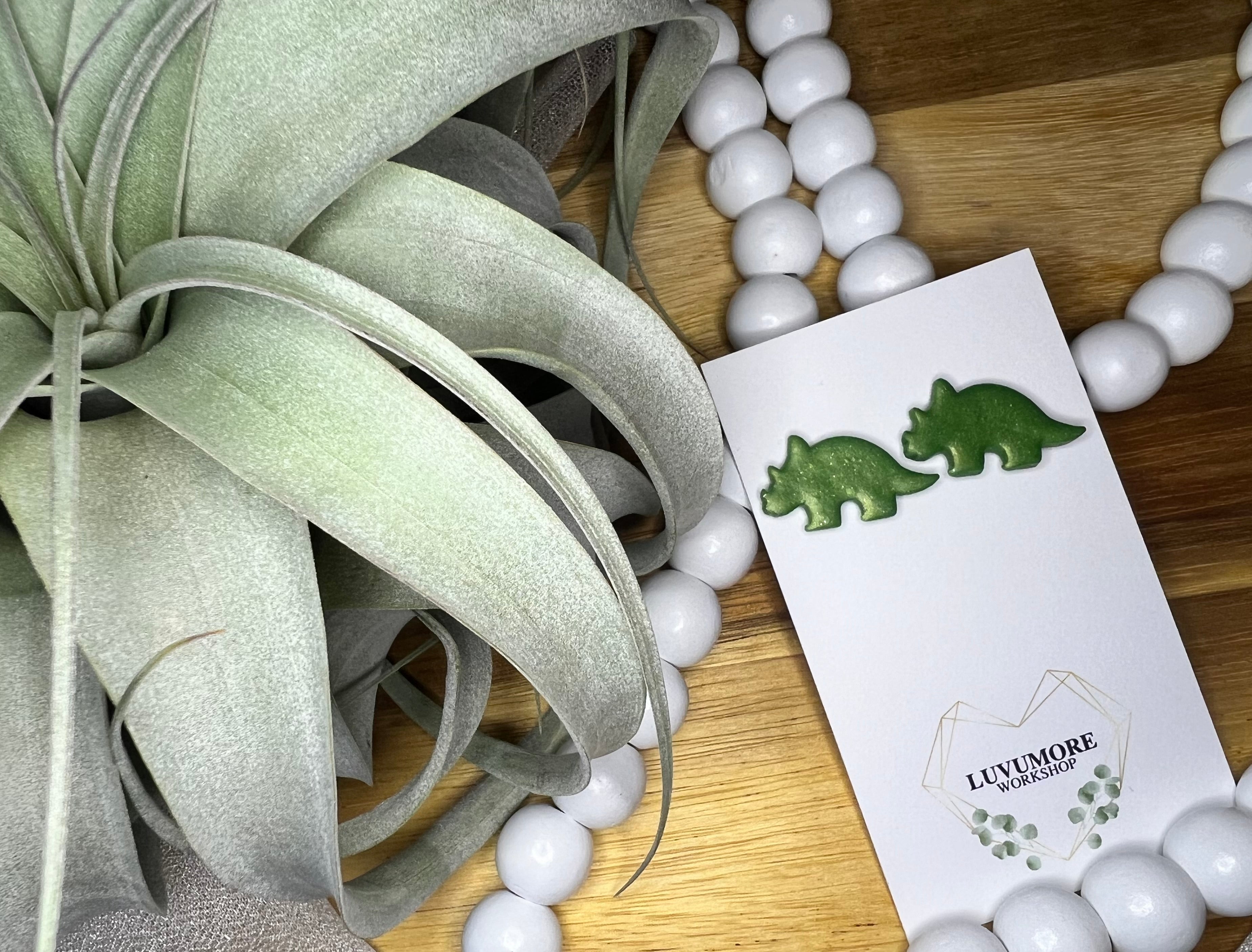 Dino Studs